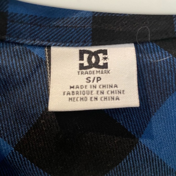 Men’s casual plaid DC button up shirt - Picture 2 of 4